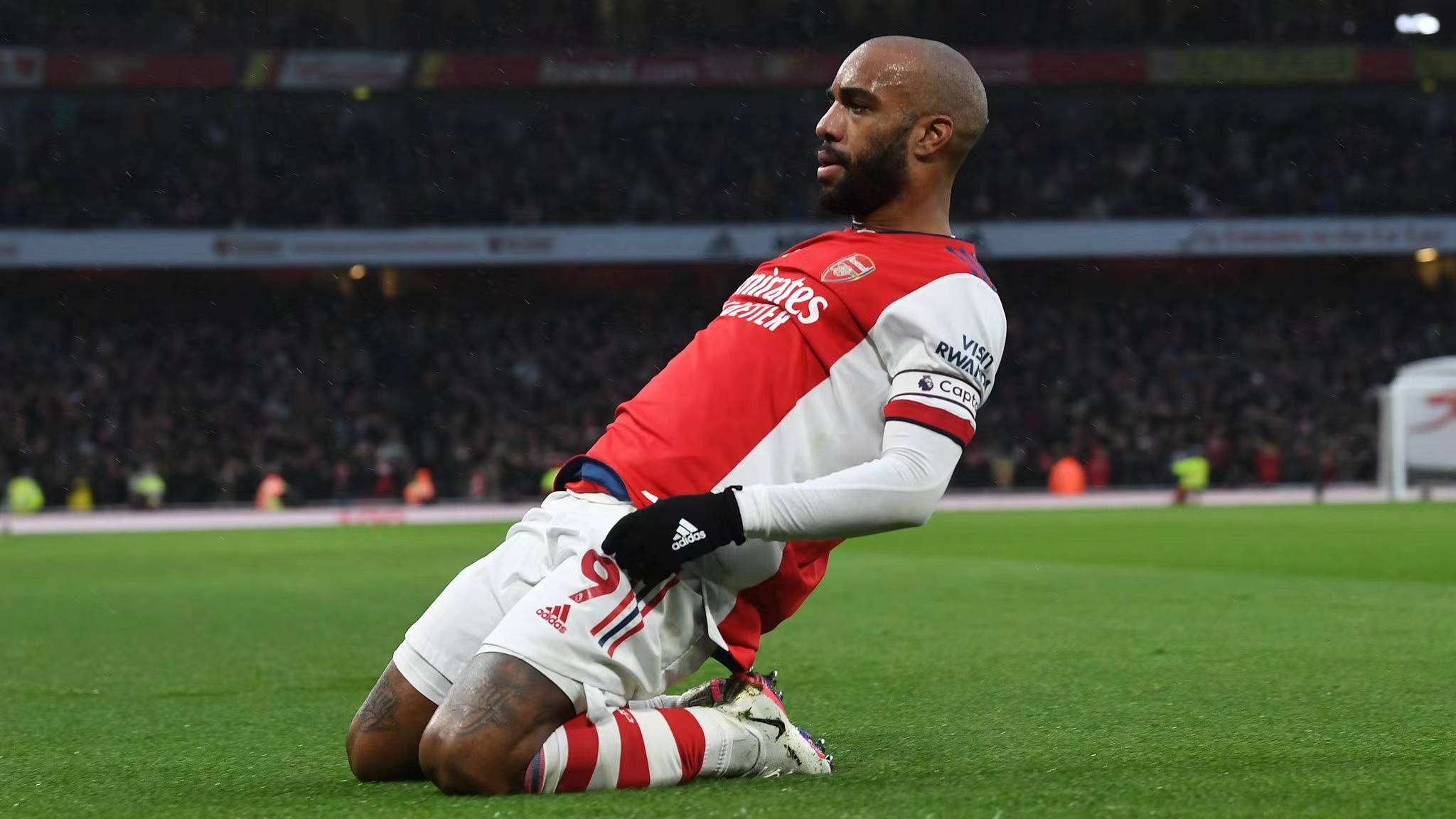 包含窗口期塞维利亚备战欧联风云突变阿森纳窗口期完成体检，这操作让人直呼：今夜亚特兰大外线爆发的词条