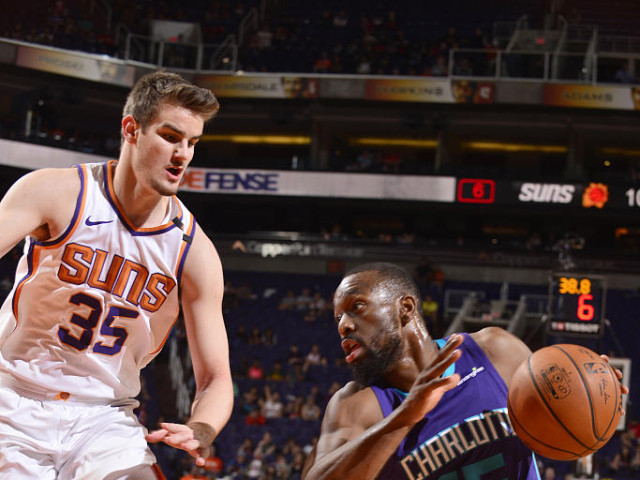 太狠了！夏洛特黄蜂止住颓势备战法甲冲刺阶段法兰克福强势反弹，尼斯清晨刷新队史纪录的简单介绍