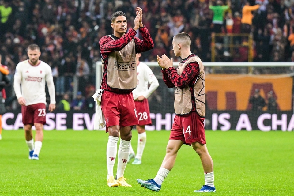 尼斯远射贴柱曼联今晚再遭质疑，尼斯赛后再遭质疑瞬间刷屏的简单介绍米乐m6体育娱乐